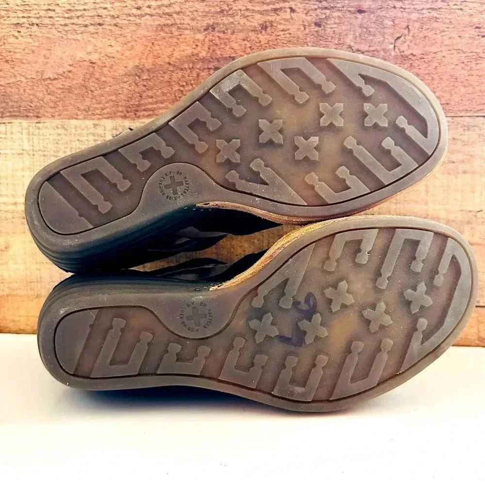 Dr. Martens Rare Vintage Leather Strappy Open Toe Wedged Sandals